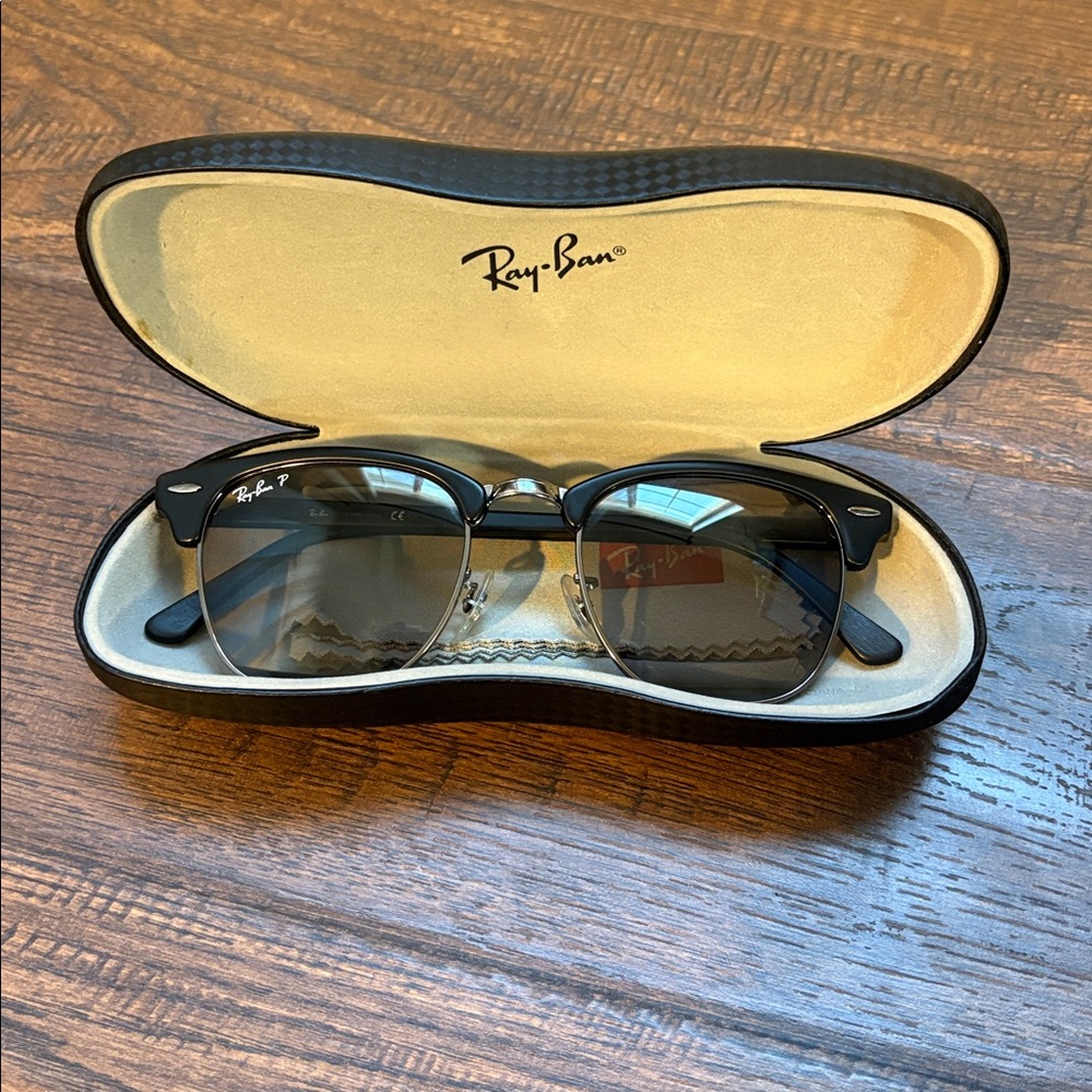 Ray-Ban Clubmaster Sunglasses RB3016 - Picture 5 of 7